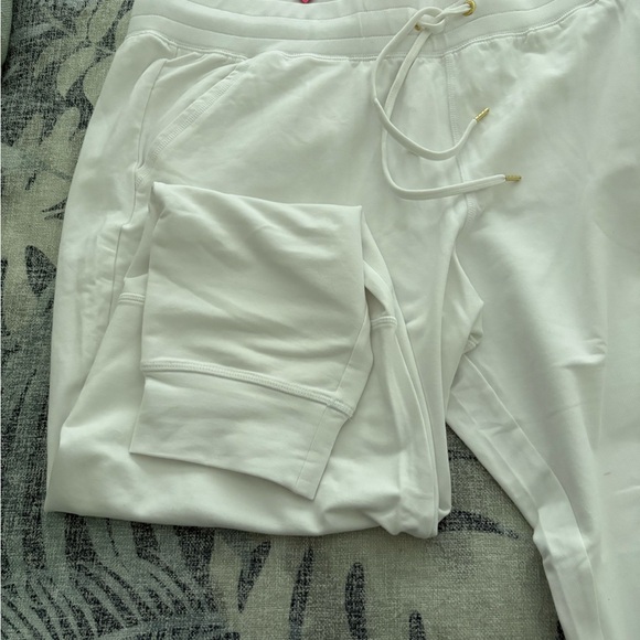 NWT Lilly Pulitzer white XL Jogger Pants - Picture 4 of 9